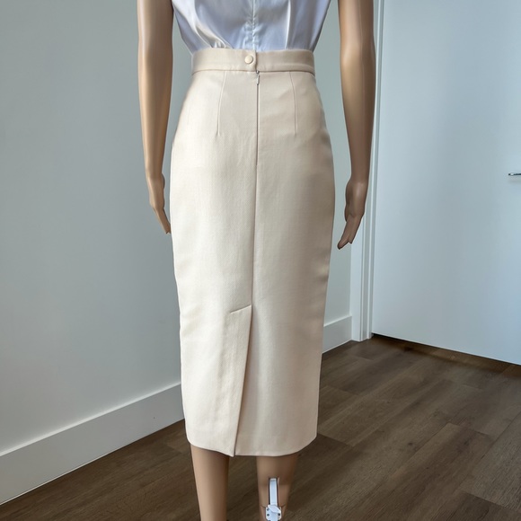 Mint 🌟The Coat🌟 Ukrainian Brand Cream Color Pencil Skirt Sz 40/Small - Picture 4 of 5